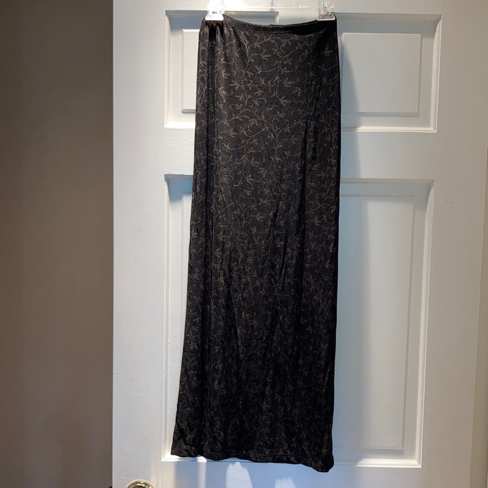 Petite long skirt. Carole Little.